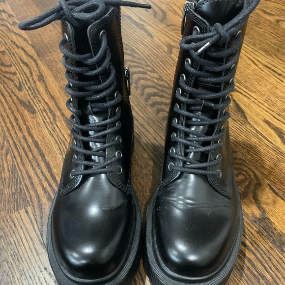 jeffrey campbell black combat boots
